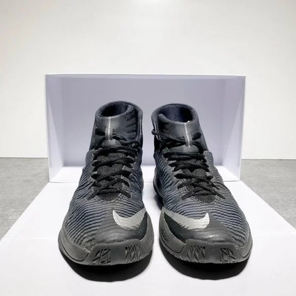 Nike Zoom Clear Out Black High-Top Sneakers with Silver Swoosh Mens Size 8M - Picture 3 of 5